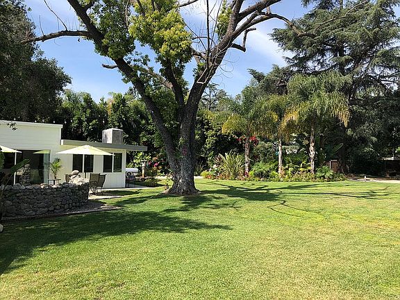 5th image of 276 Linda Vista Ave