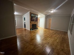 9081 County Line Rd, Rocky Mount, NC 27803