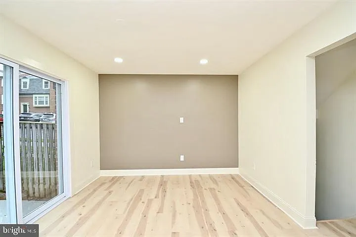 4702 Forestdale Dr — Photo 25