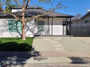 21931 Ybarra Rd, Woodland Hills, CA 91364