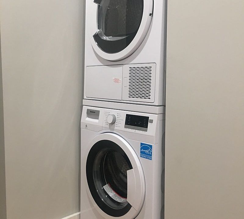 2nd image of 122 E 103rd St APT 5