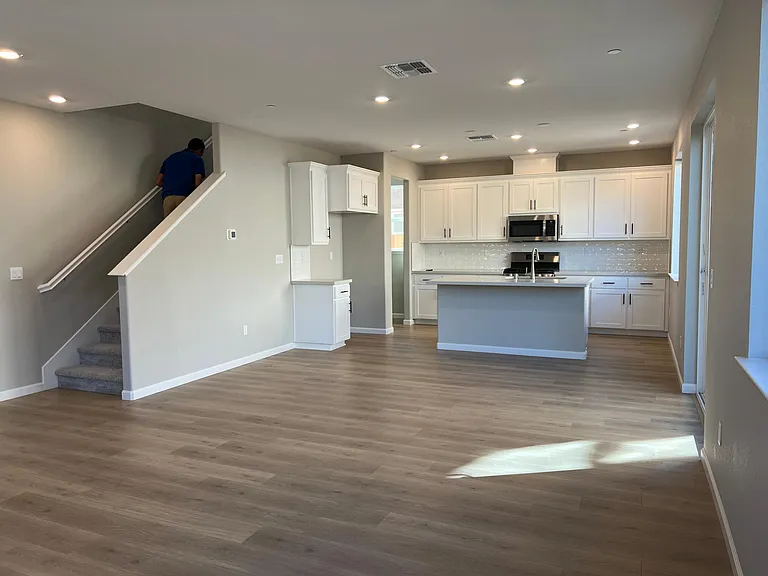 3000 Vasquez Ct — Photo 5