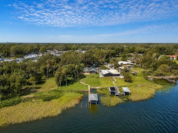 606 N Shore Dr, Leesburg, FL 34748