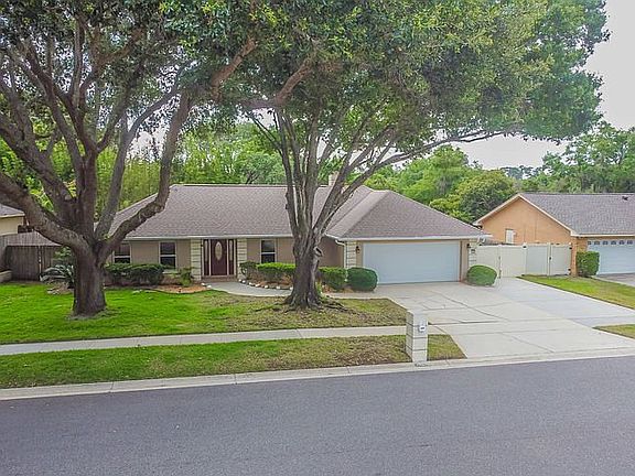 2nd image of 1013 Howell Harbor Dr