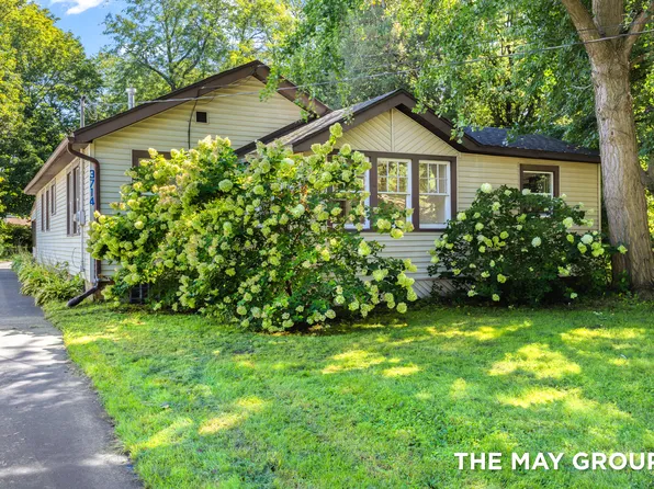3714 Briggs Blvd NE, Grand Rapids, MI 49525