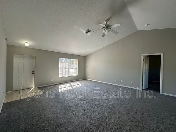 3rd image of 1405 SW 10th St