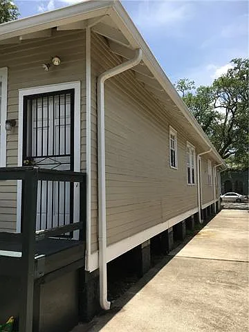 5 bed, 2.0 bath, 1832 sqft, $4,800 — Photo 2