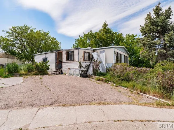 55 Chestnut Ln, Pocatello, ID 83204