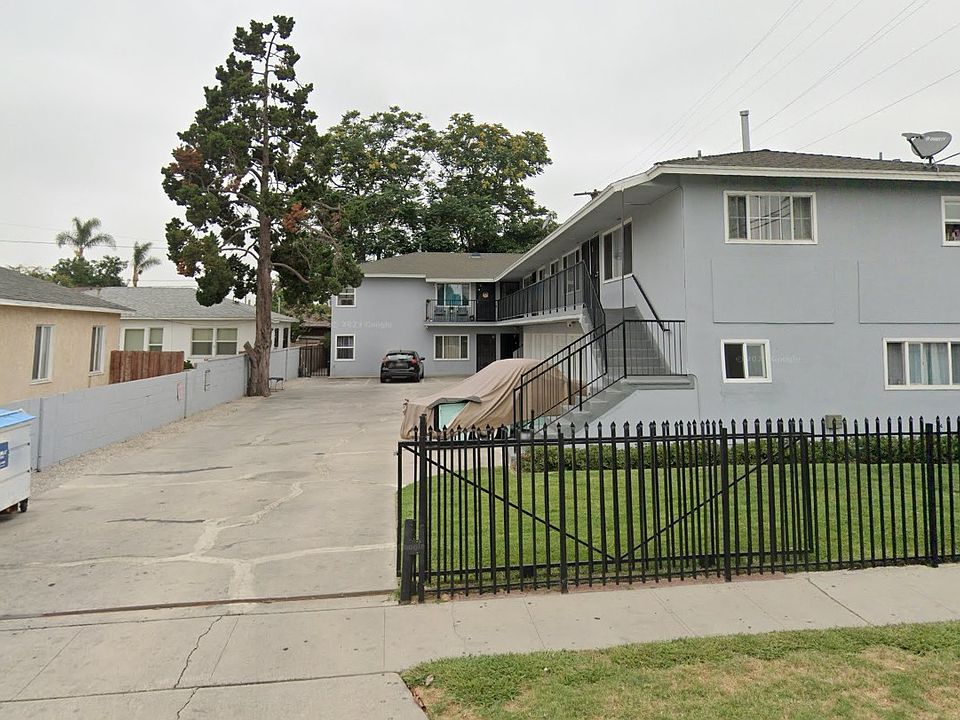 111 S Locust Ave Compton CA