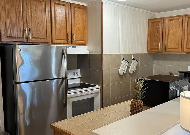 Updated Kitchen. All appliances