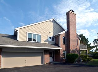 1601 Courtland Dr, Arlington Heights, IL 60004