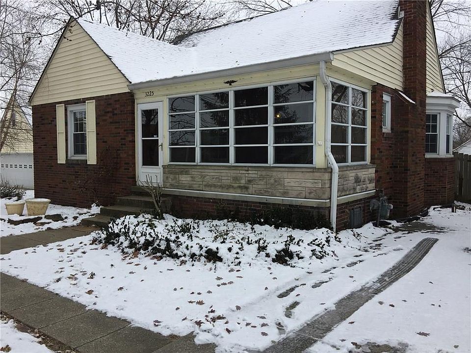 1st image of 3225 Chamberlin Dr