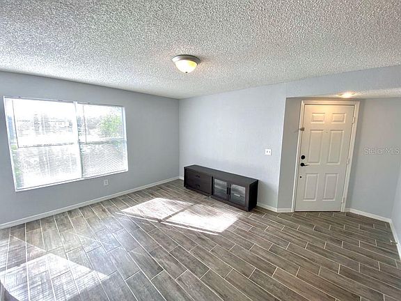 2nd image of 5152 Conroy Rd APT 1324