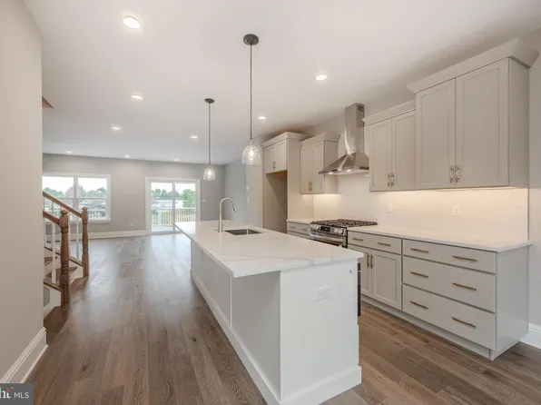 4815 Hogan Dr, Wilmington, DE 19808