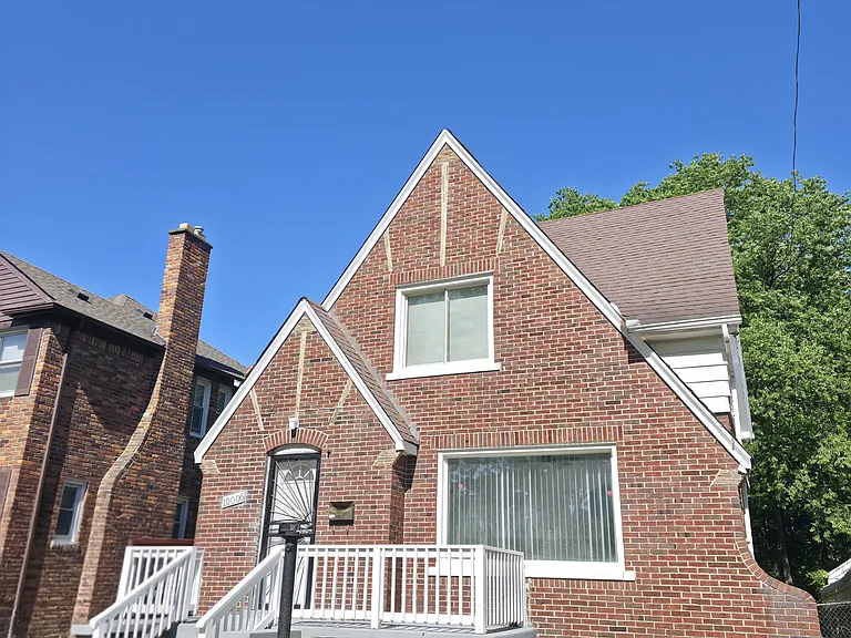 10006 Mark Twain St — Photo 4