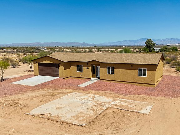 4th image of 8050 N Shadows Desert Ln