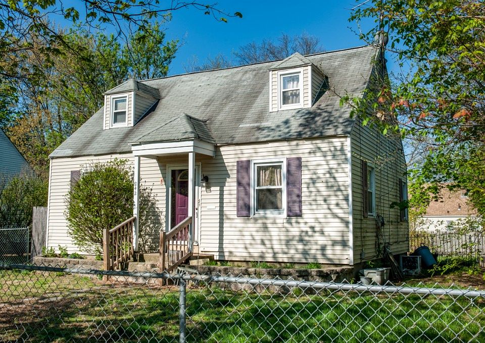 1st image of 242 Pheland St