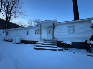 1741 Scott Rd, Blakely, PA 18447