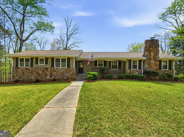 5606 W Chapel Hill Rd, Douglasville, GA 30135