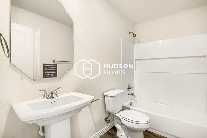 5108 Kilpatrick Ave — Photo 10