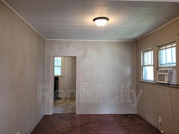 5th image of 415 Court St