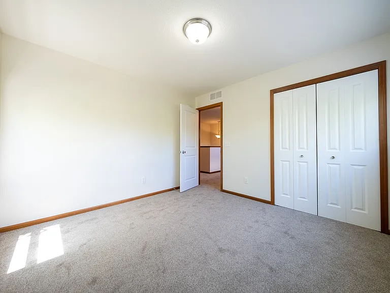 1814 Spring Creek Dr — Photo 21