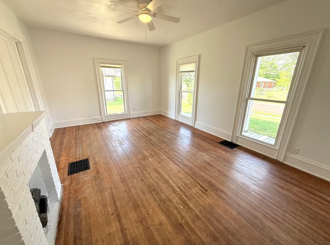 Building Photo - 1215 Arlington Ave #1