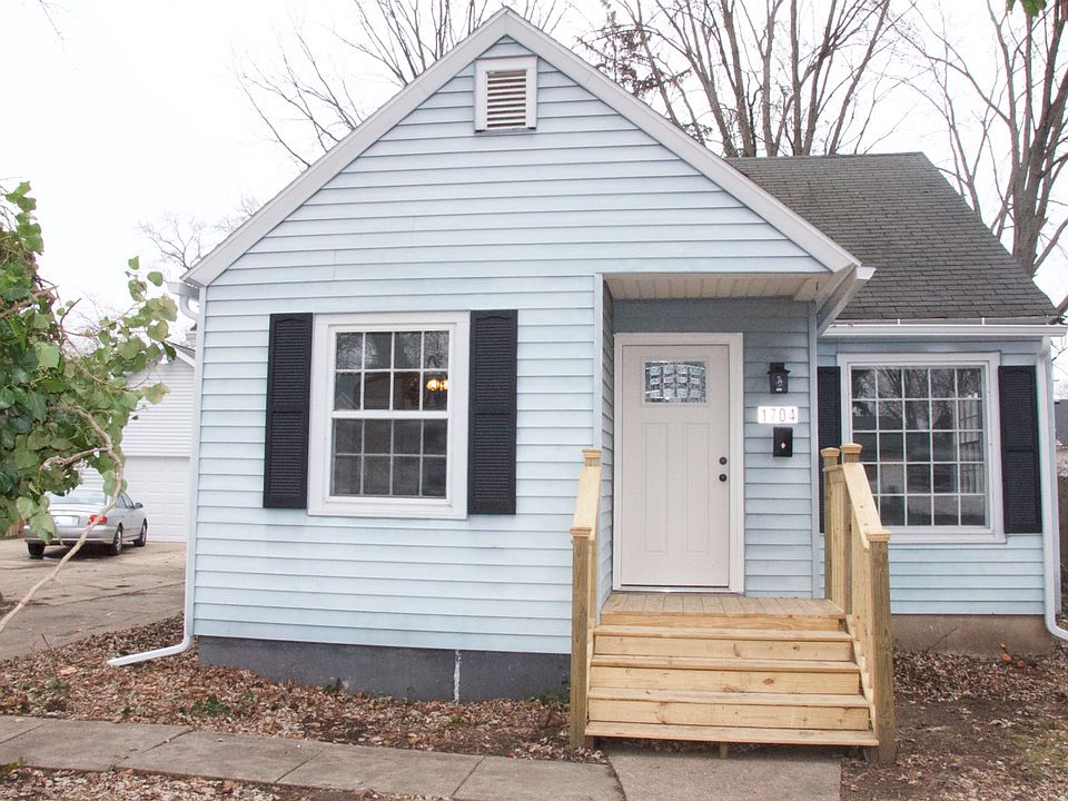 1st image of 1704 Delwood Ave SW