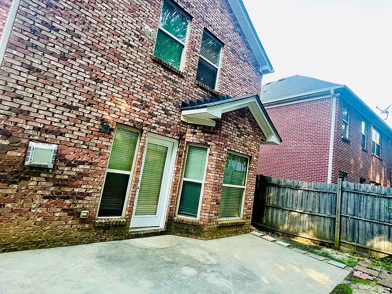 2213 Stancil Point Dr — Photo 32