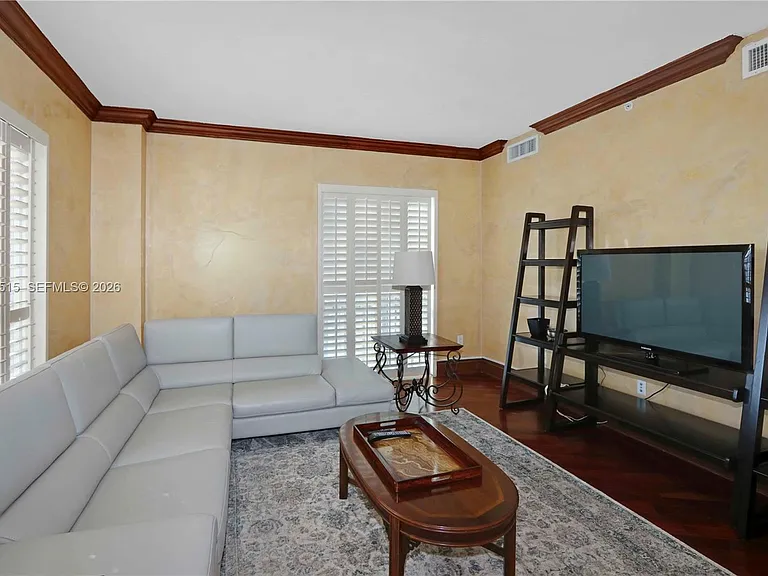 10 Aragon Ave #1216 — Photo 8