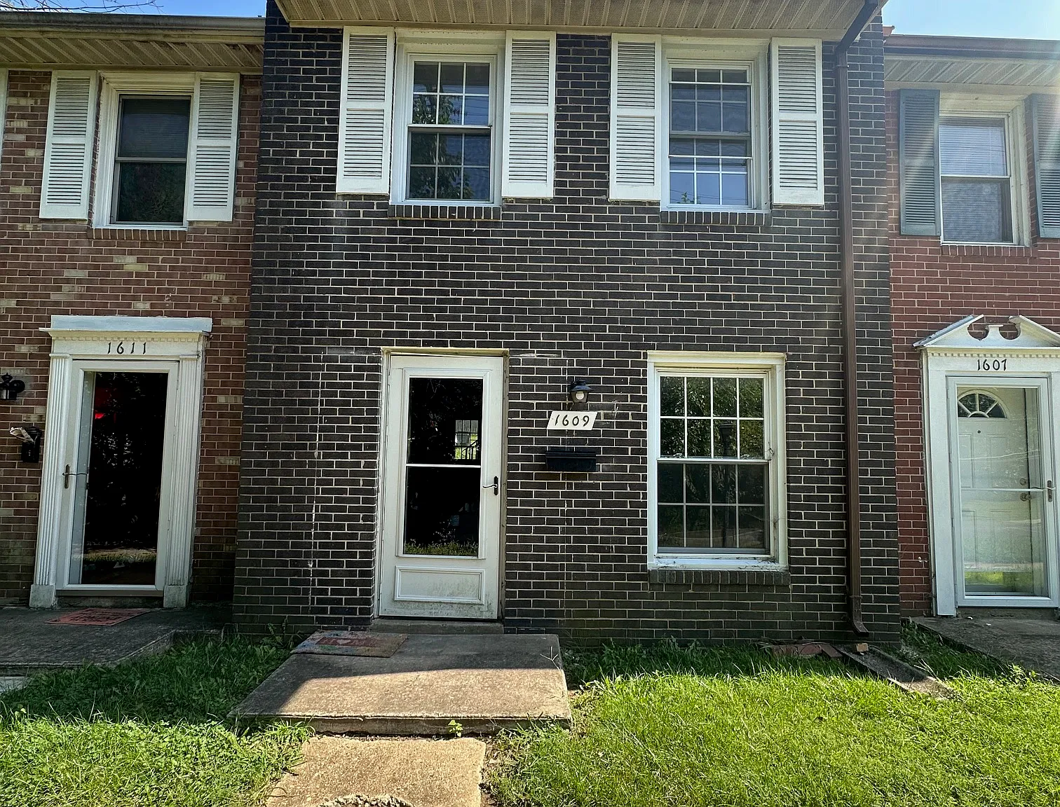 2 bed, 1.5 bath, 980 sqft, $1,785 — Photo 1
