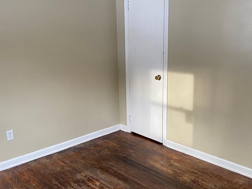 1st image of 76 Cherry St Floor 76