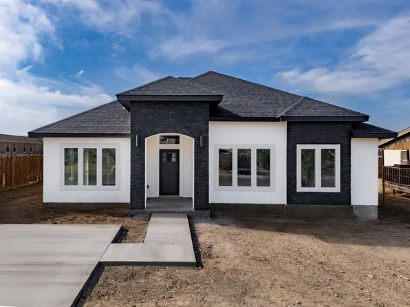 212 Sunrise Loop, Eagle Pass, TX 78852