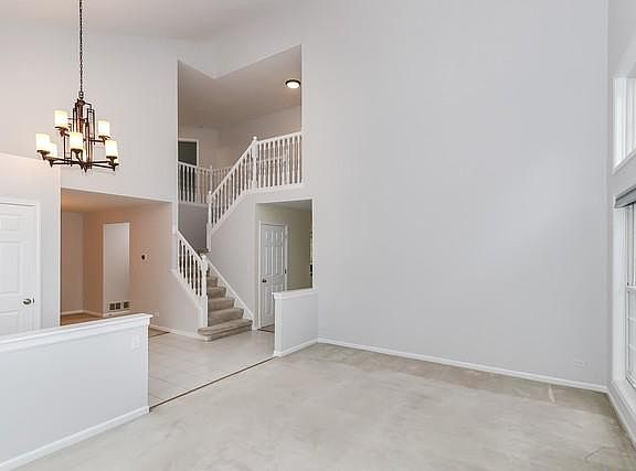 5th image of 1464 Canter Ln