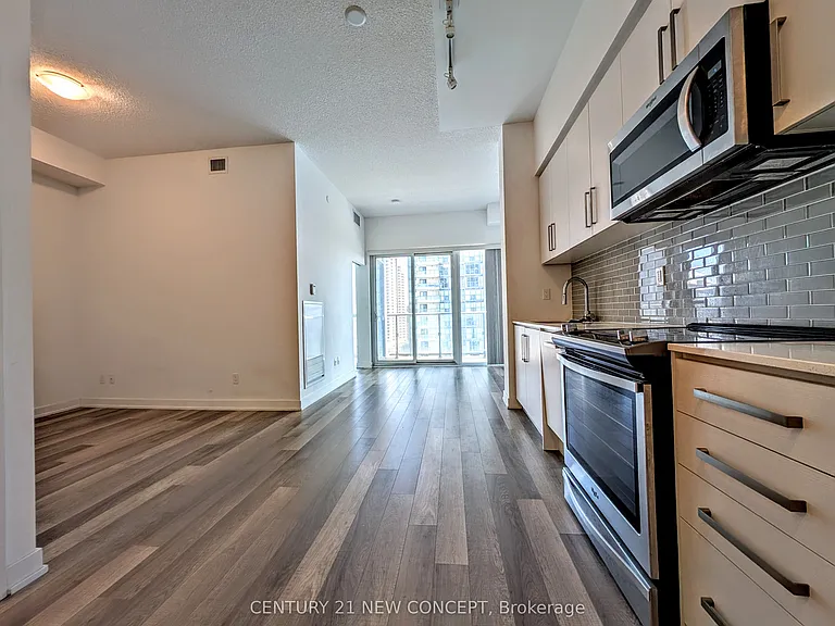 5180 Yonge St #1408 — Photo 3