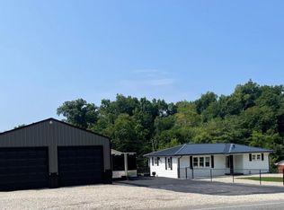 711 Main St, Grayson, KY 41143