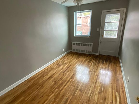 4th image of 165 28th Ave Floor 2