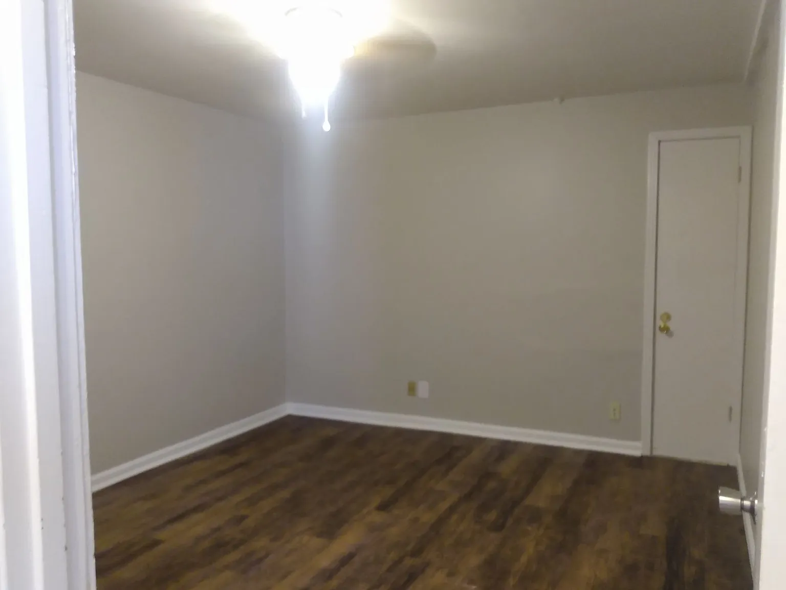 2 bed, 600 sqft, $850 — Photo 2