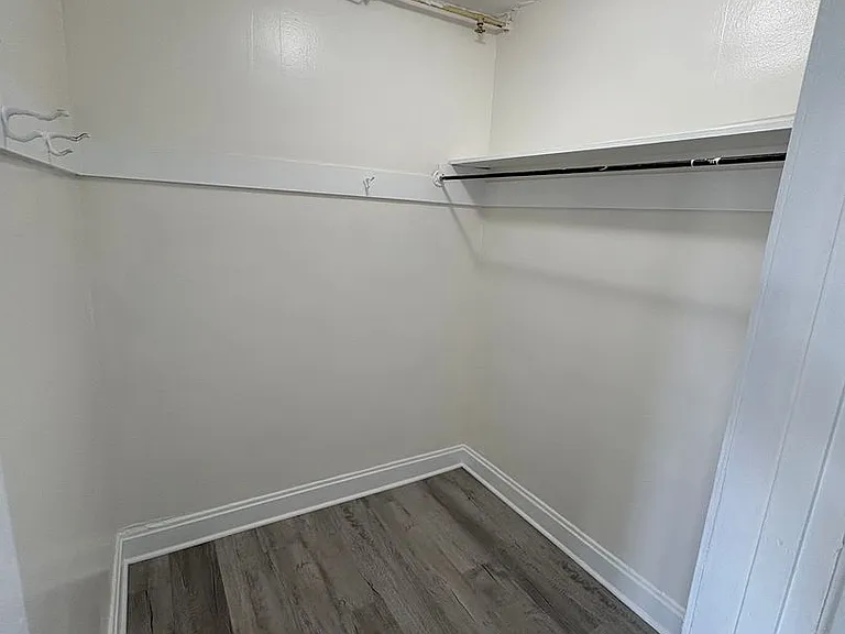 1008 Parsons Ave — Photo 6