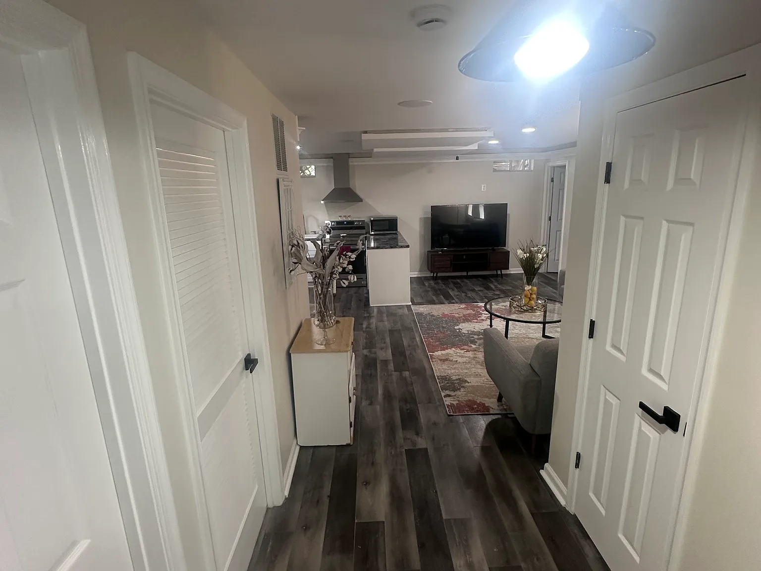 2 bed, 1000 sqft, $2,700 — Photo 2