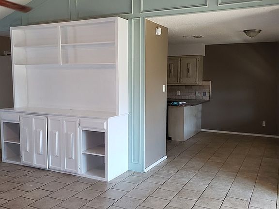 3rd image of 5109 W Illinois Ave