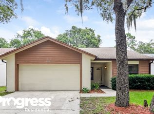 2526 Wrencrest Cir, Valrico, FL 33596
