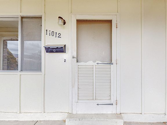 5th image of 11012 Lexington Ave NE