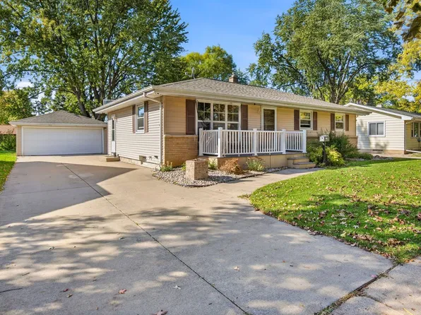 2219 N Elinor St, Appleton, WI 54914