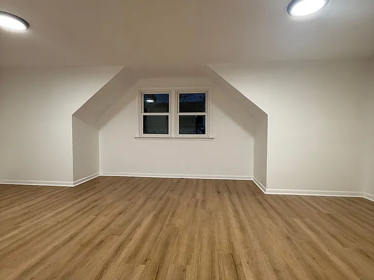 1281 Broadway — Photo 12