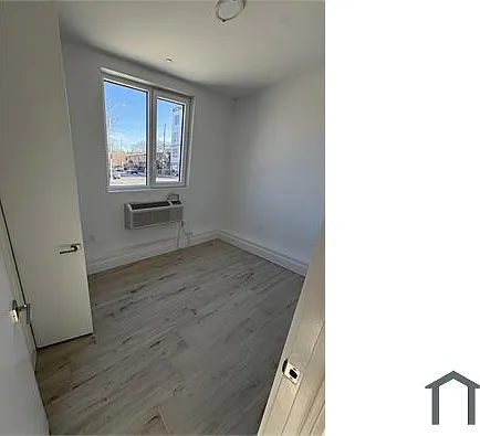 589 Saratoga Ave — Photo 4