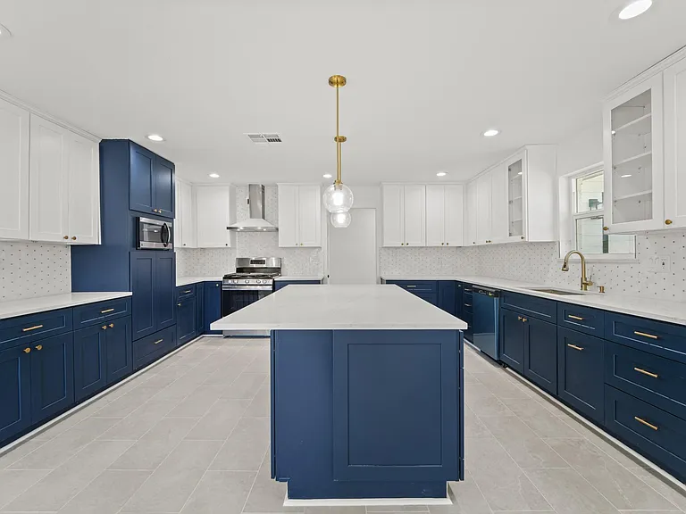 10722 Lynbrook Dr — Photo 10