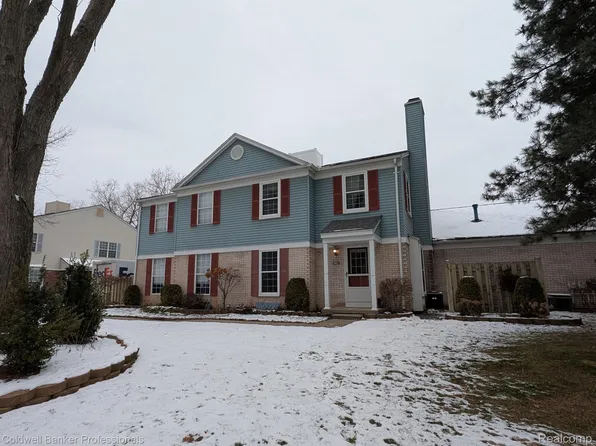 24627 Lake Meadow Dr #50, Harrison Township, MI 48045