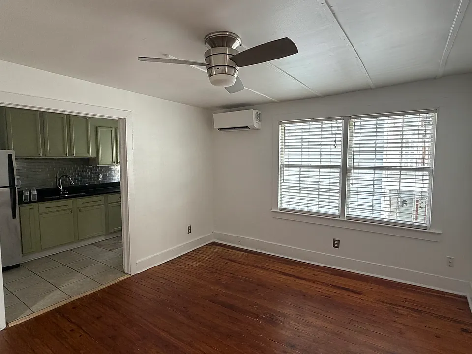 Living Room & Kitchen Entry