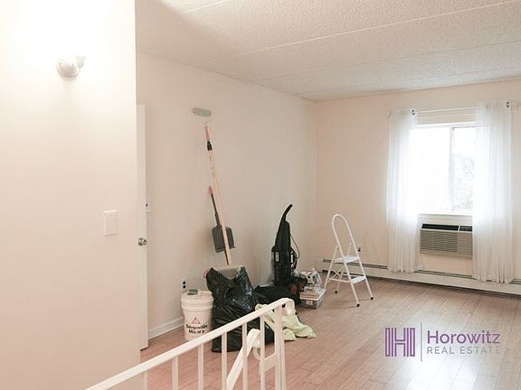3rd image of 3326 14th St #2